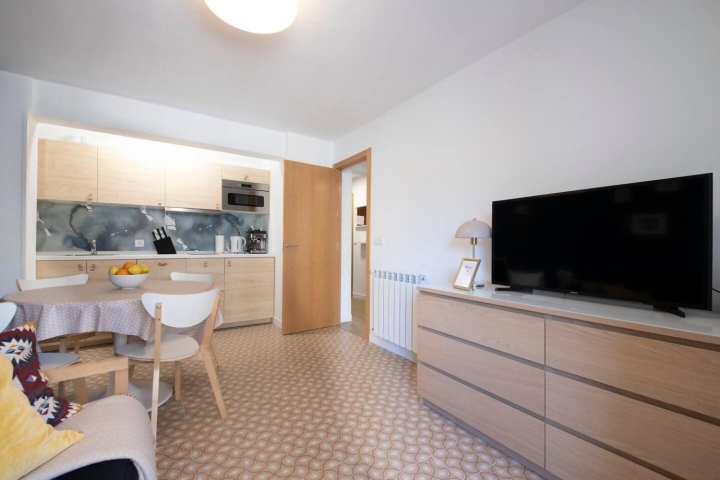 Acogedor Apartamento A 10 Minutos De La Ciudad เรนเตรีอา ภายนอก รูปภาพ